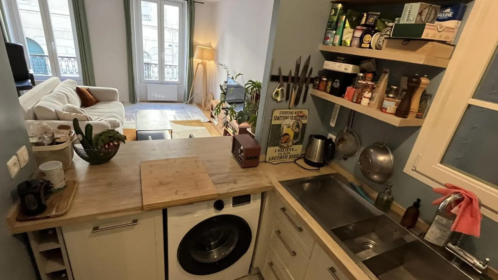 T3 Bright And Quiet 2 Steps Montmartre Batignolles Apartment Paris 0*,  France